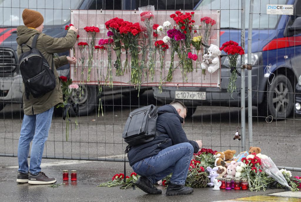 Zahl der Toten nach Terroranschlag bei Moskau steigt auf 137