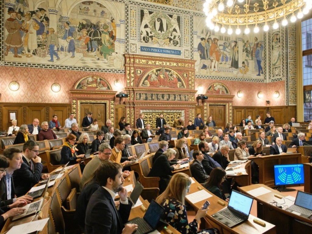 Grosser Rat überweist Petitionen für ZusatzSchulangebote Basler