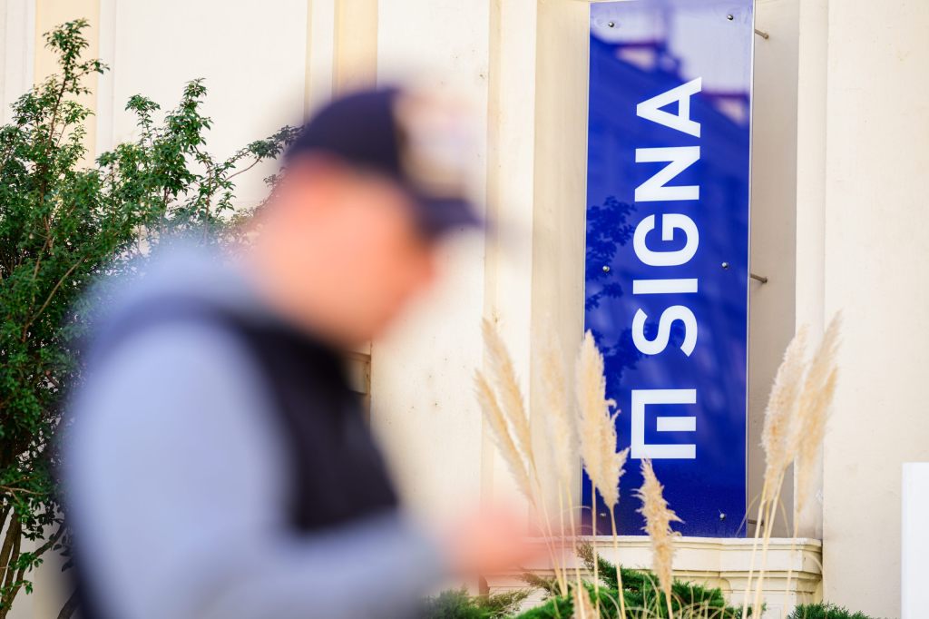Signa Holding zieht Sanierungsplan zurück