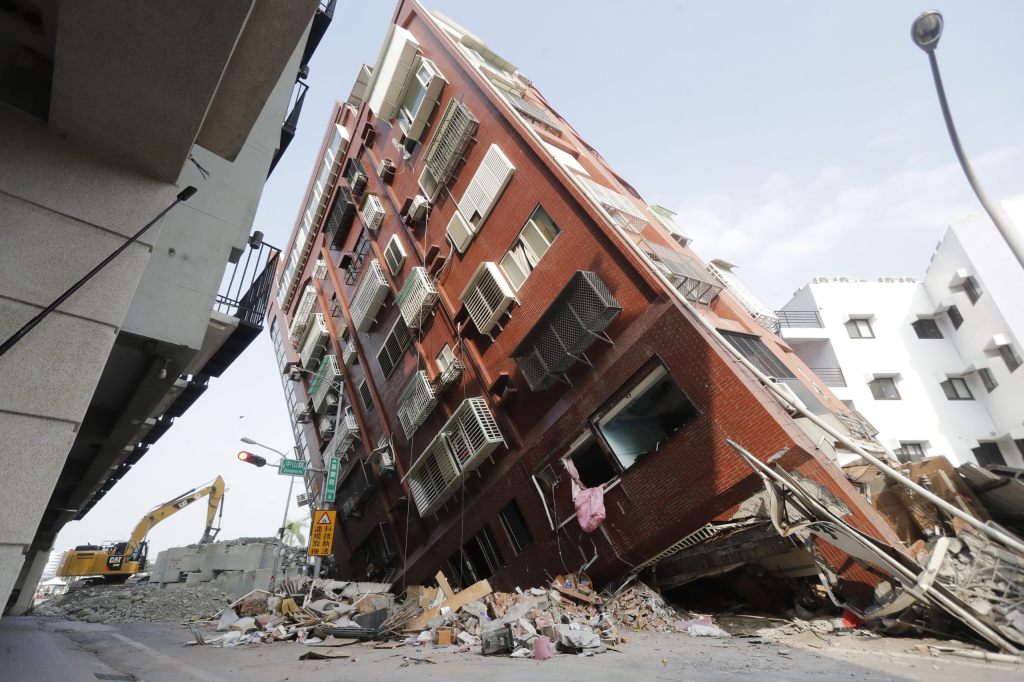 Vermisstensuche läuft nach schwerem Beben in Taiwan