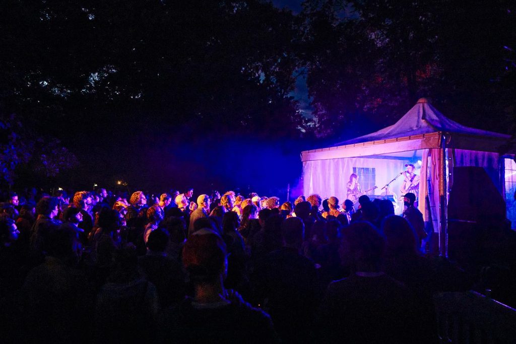 «Rückgang an ehrenamtlichen Helfer:innen»: HillChill führt fixe Ticketpreise ein