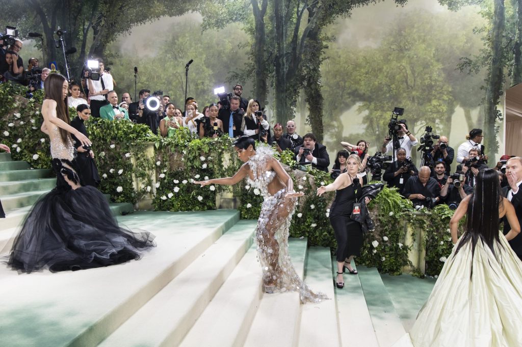 Märchenwald in New York: Stars feiern Met-Gala