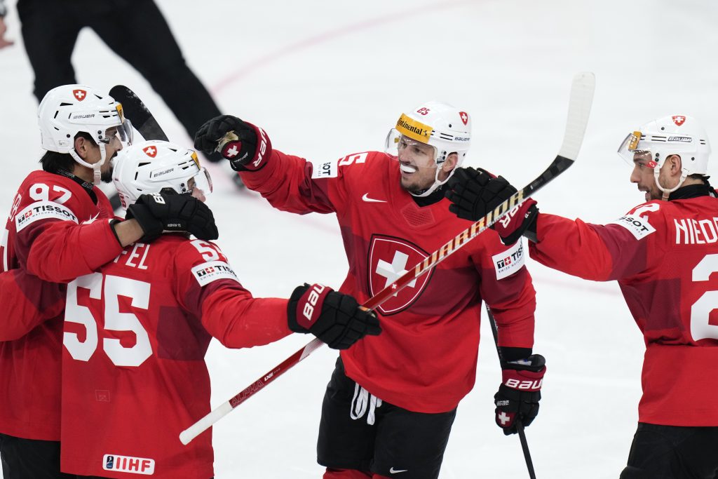 Schweiz mit WM-Startsieg in Prag