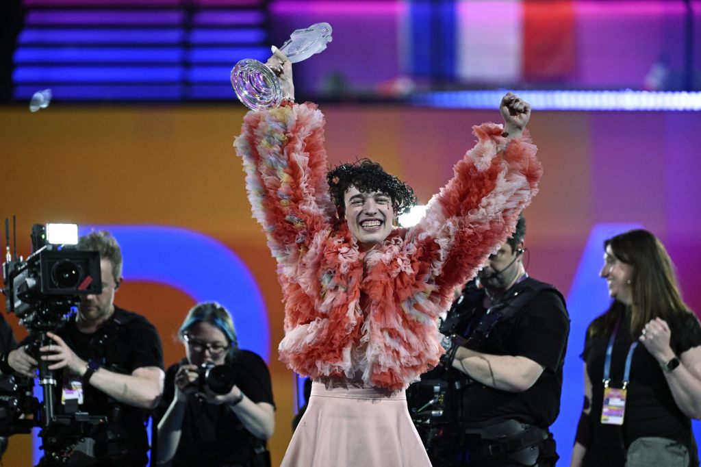 Nemo schickt nach ESC-Sieg «ganz viel Liebe nach Hause»