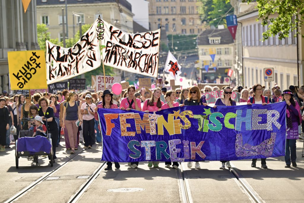Tausende Frauen* auf der Strasse: Das war der Feministische Streik
