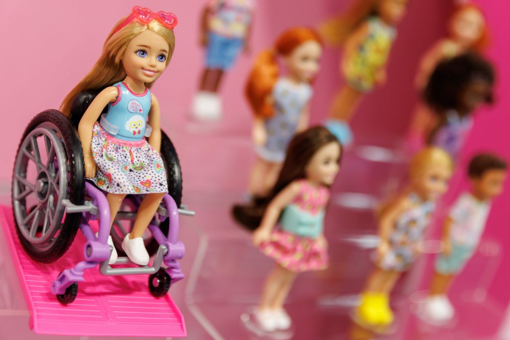 Für mehr Inklusion: Barbie-Puppen gibt es neu auch in blind