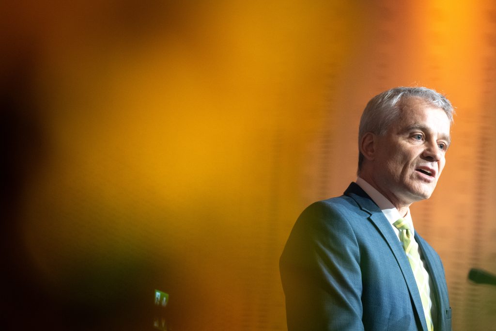 «Fehlende Offenheit»: Bundesrat Jans sieht soziale Medien kritisch