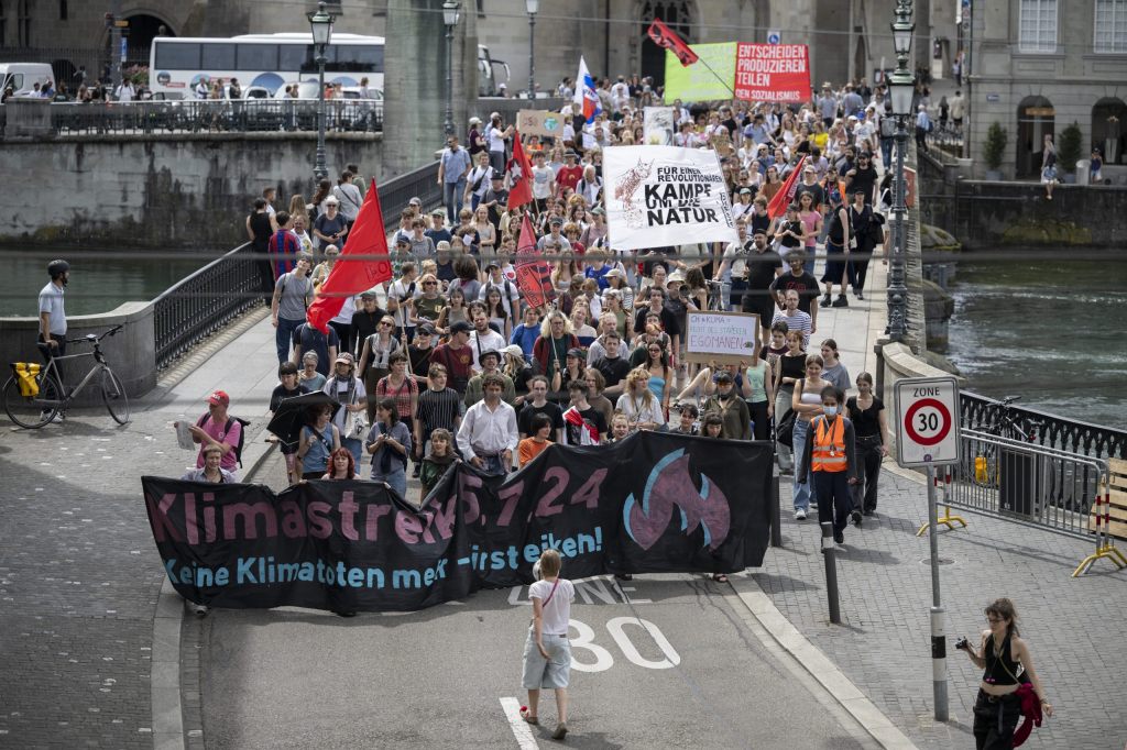 Amnesty sieht das Demonstrationsrecht europaweit unter Druck
