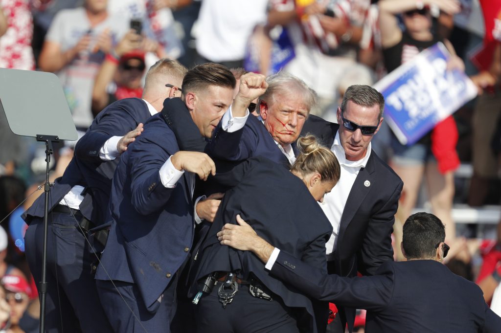 Trump-Schütze eine Stunde vor Tat als verdächtig eingestuft