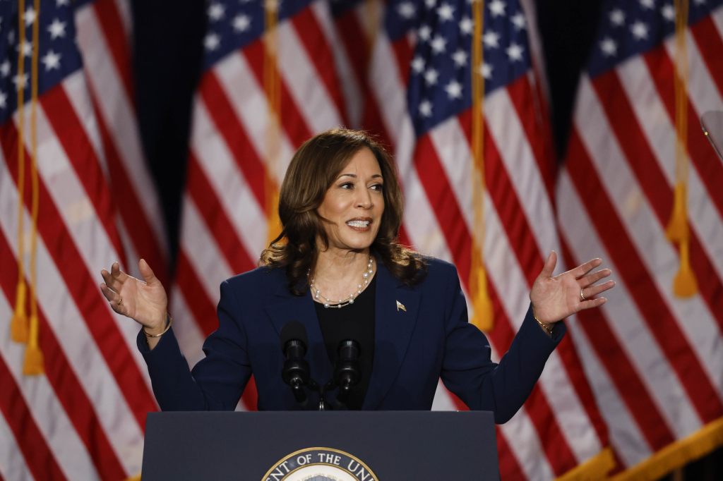 Harris geht Trump bei erstem Wahlkampfauftritt hart an