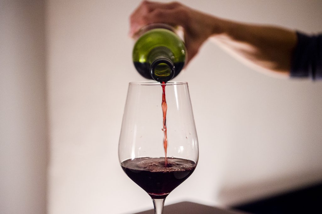 Das Gläschen Wein ist doch nicht gesund