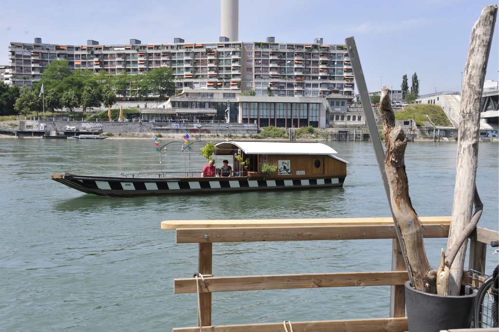 Von der Schlachthoffähre zur Ueli-Fähre: Eine historische Reise über den Rhein