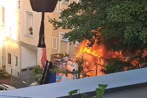 Feuer auf Balkon: Feldbergstrasse war wegen Brandfall gesperrt