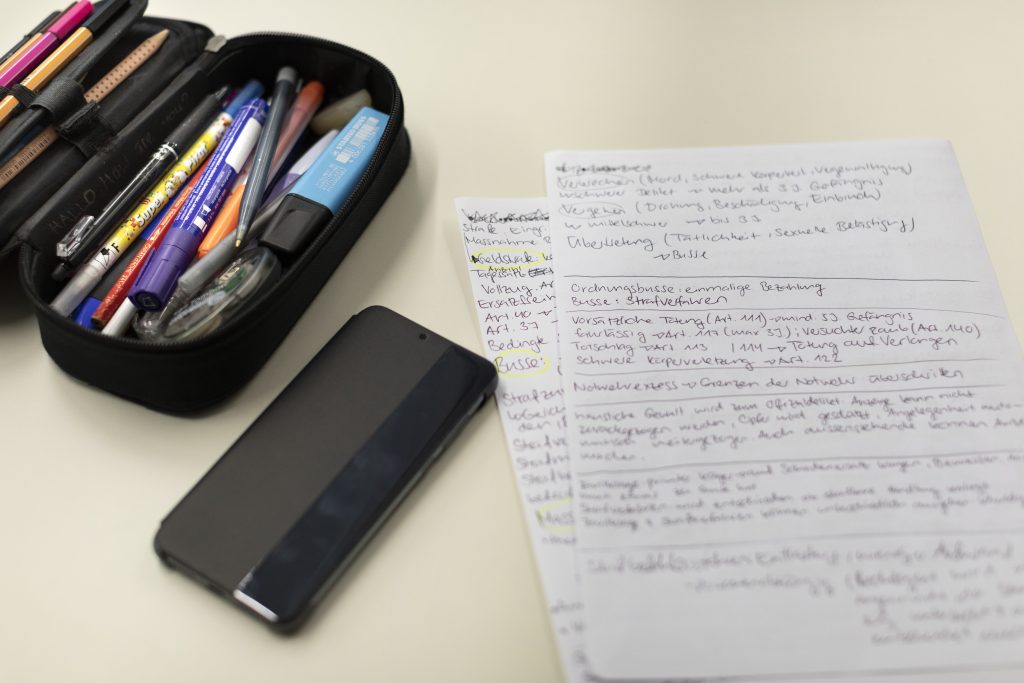 Petition fordert smartphonefreie Schulen