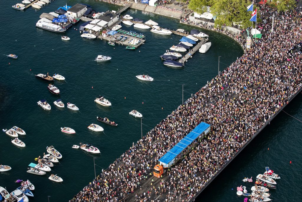 Hunderttausende Technofans an der Zürcher Street Parade erwartet