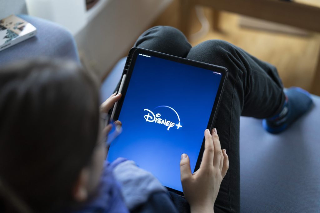Auch Disney+ greift beim Teilen von Passwörtern durch