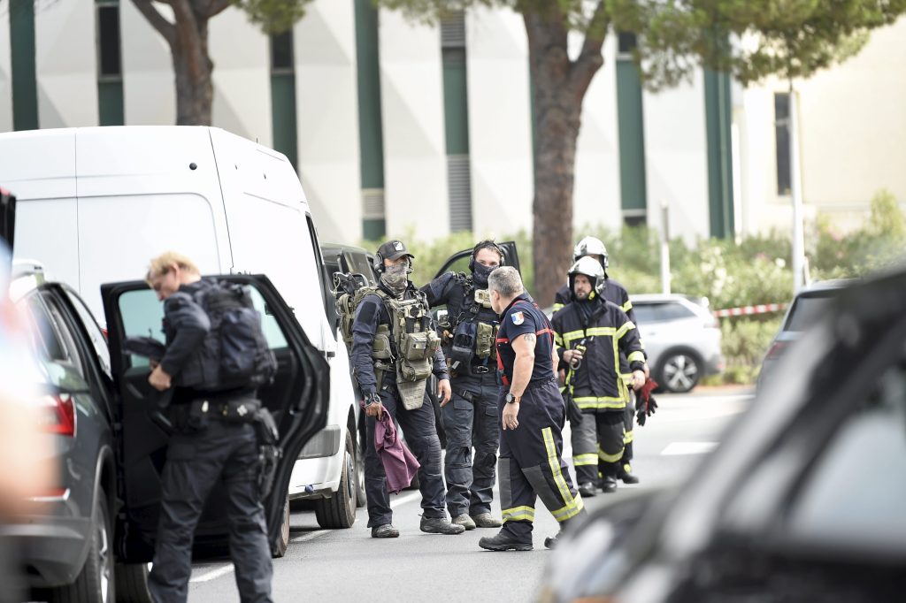Terrorverdacht nach Explosion vor Synagoge in Südfrankreich