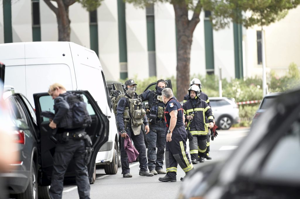 Terrorverdacht nach Explosion vor Synagoge in Südfrankreich