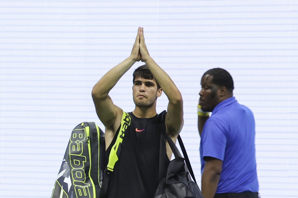 Carlos Alcaraz scheitert an den US Open überraschend in Runde 2