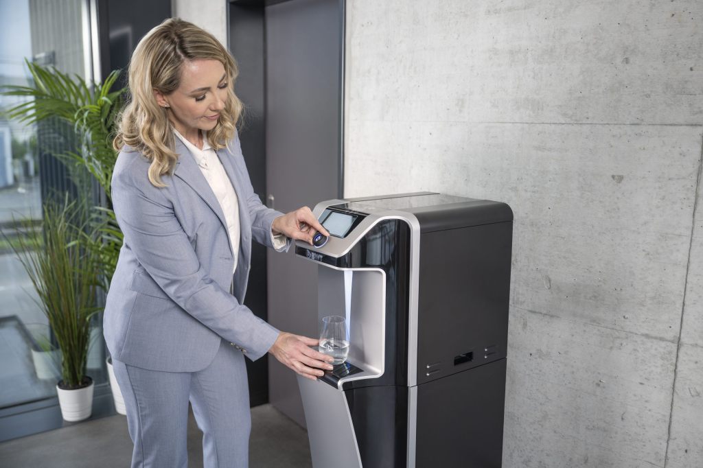 Lohnt sich ein Wasserspender bei dir im Büro? Unbedingt!