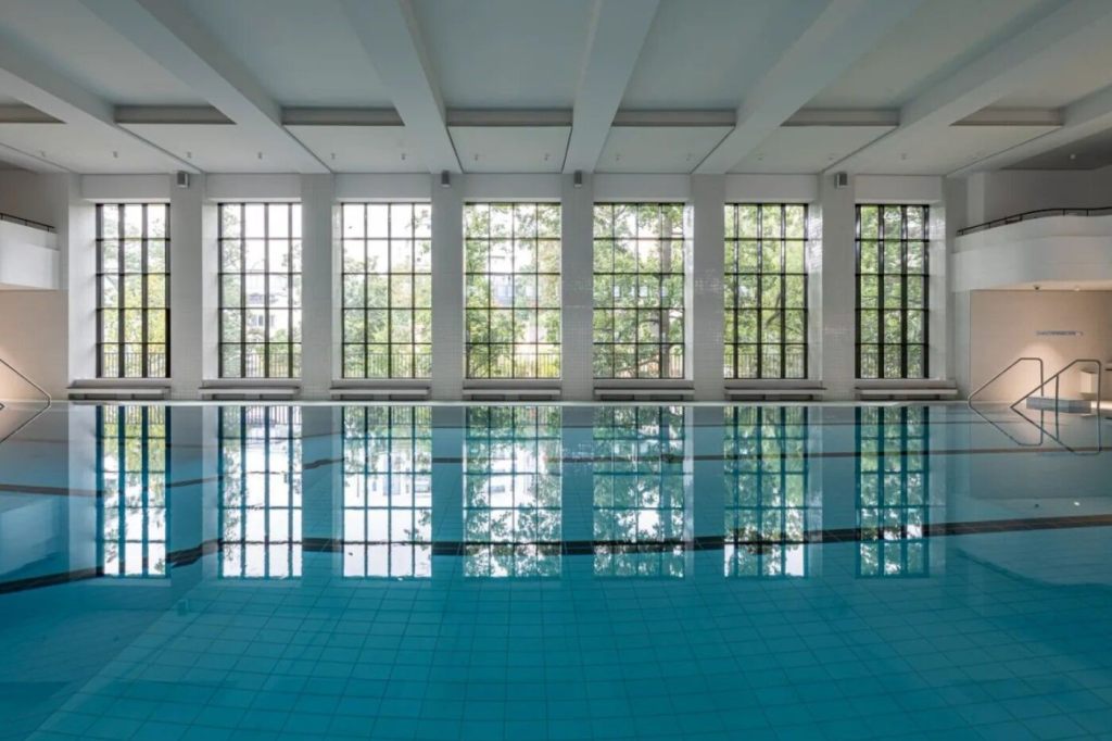 Ab dem Wochenende kannst du im Rialto wieder schwimmen gehen