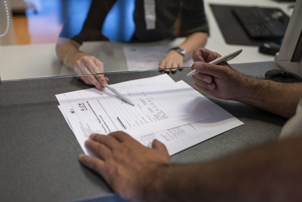 Arbeitslosenquote steigt im August auf 2,4 Prozent