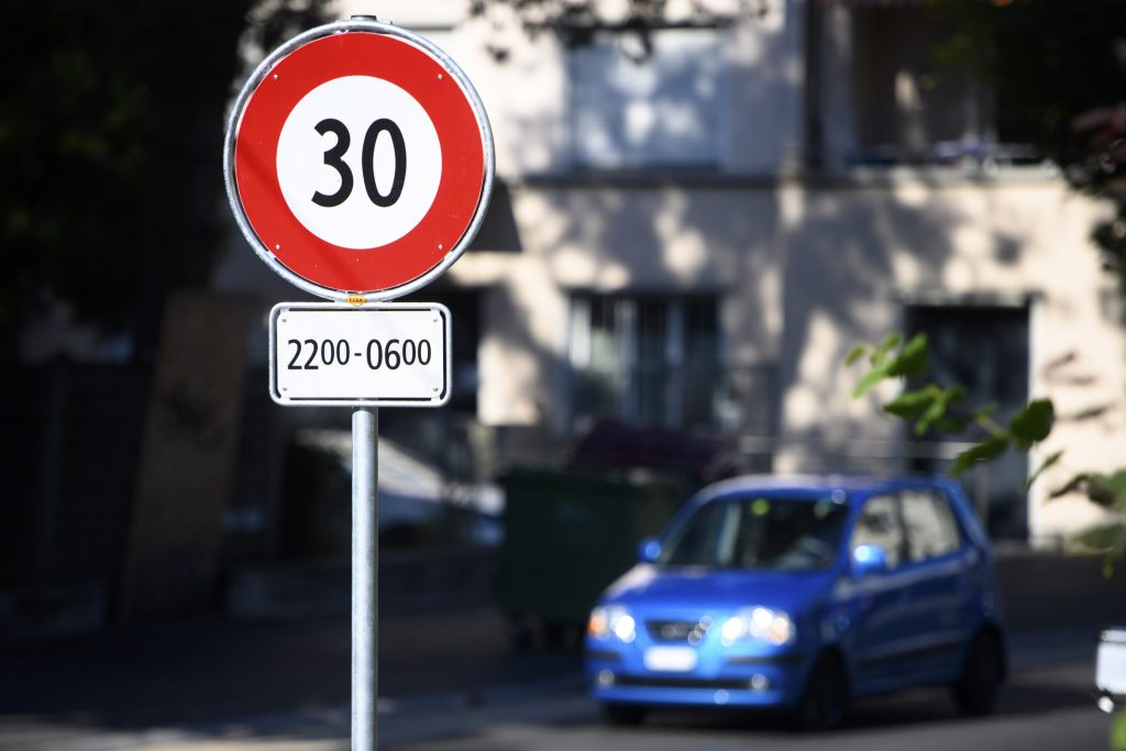Allschwil stimmt für Tempo 30 auf Quartierstrassen