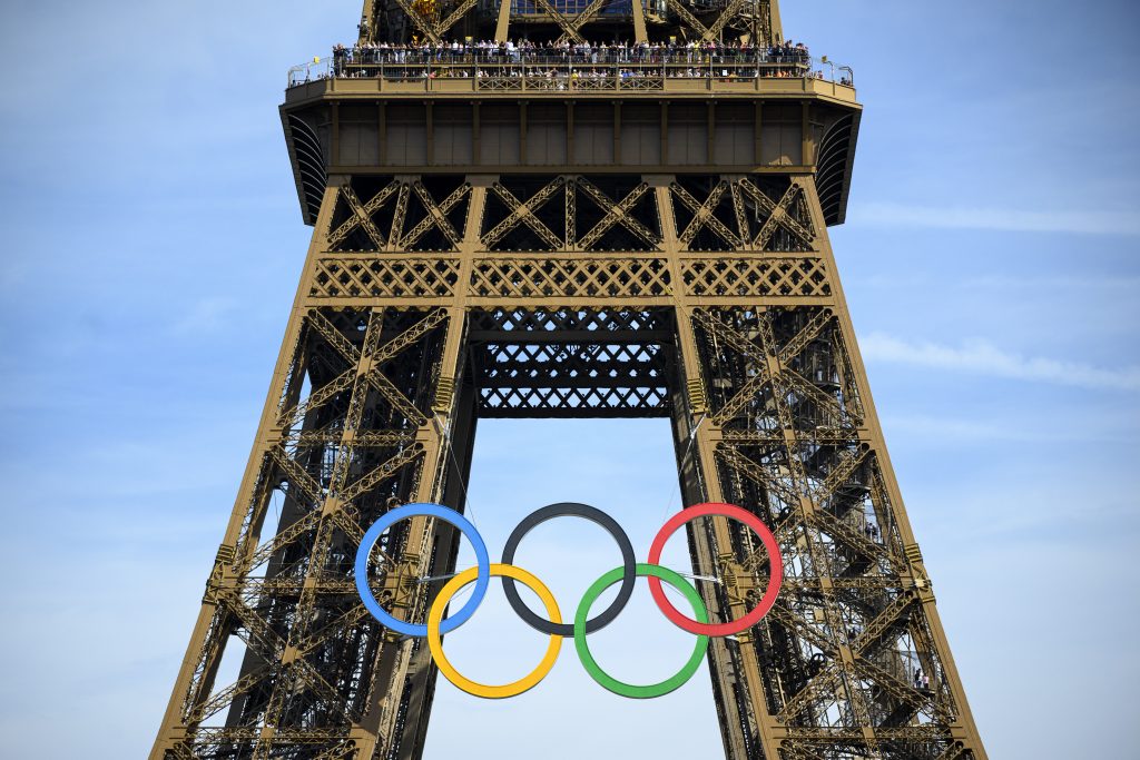 Eiffelturm auch in Zukunft mit den fünf Ringen