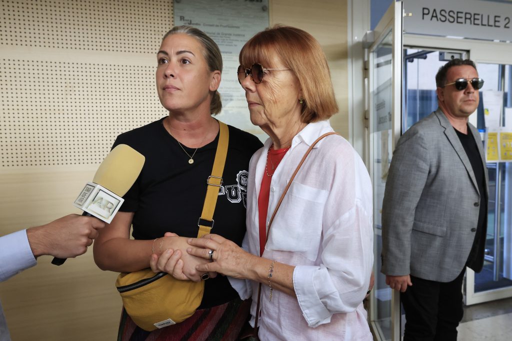 Dutzendfach missbrauchte Frau in Frankreich spricht von Barbarei