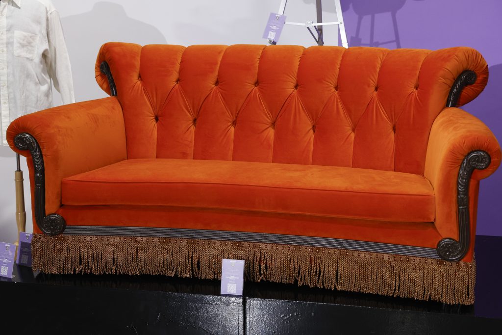 Sofa für 29'000 Dollar: Andenken an Kultserie «Friends» teuer versteigert