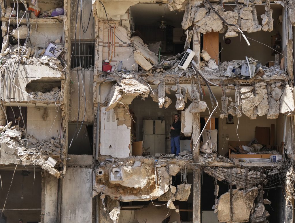 Fast 500 Tote bei israelischen Angriffen im Libanon