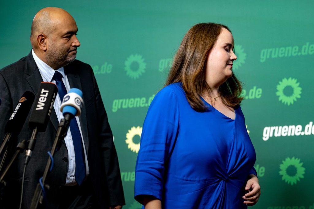 Grüne Parteispitze kündigt Rücktritt an
