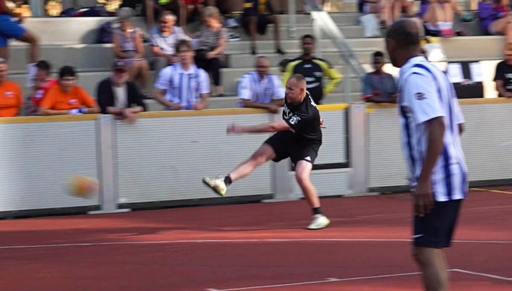 Strassenkicker Fabian Theiler: «Vielleicht kann ich irgendwann nicht mehr Fussball spielen»
