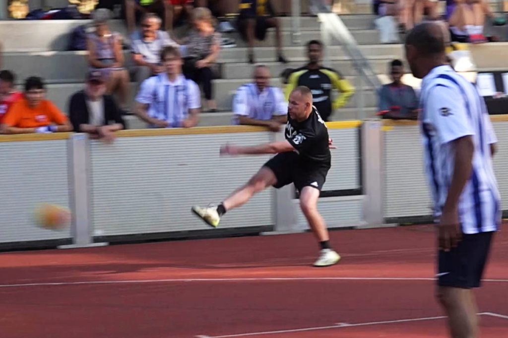 Strassenkicker Fabian Theiler: «Vielleicht kann ich irgendwann nicht mehr Fussball spielen»