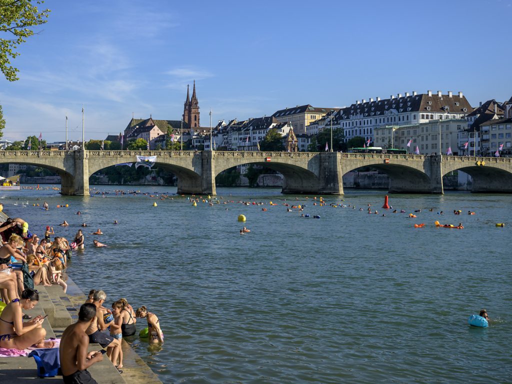 Gute Noten für die Wasserqualität in den Flüssen bei Basel