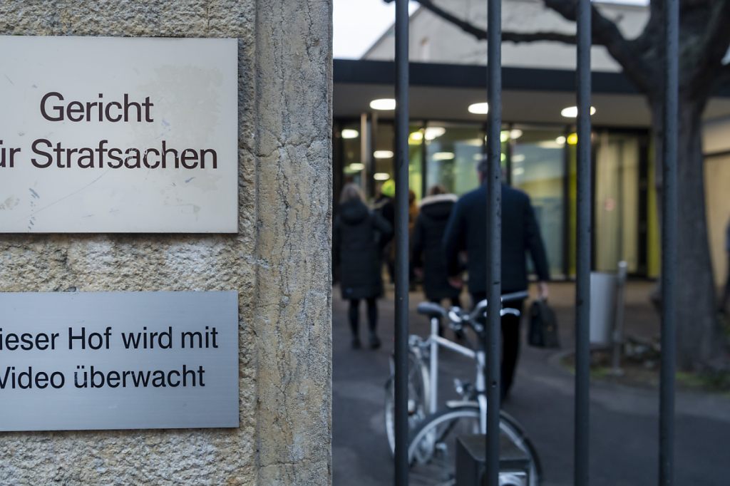Regierung für eine zweite Wiederholung der Anwaltsprüfung