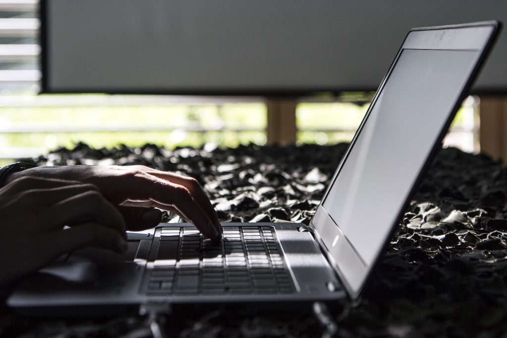 Nachrichtendienst warnt: Immer mehr Spionage und Propaganda aus der Schweiz