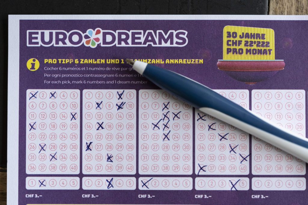 Glückspilz erhält während 30 Jahren 22’222 Franken pro Monat