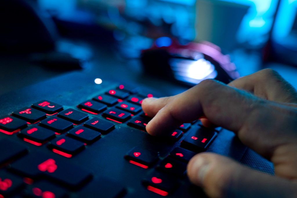 Mitarbeitende können für Firmen zum Cyber-Risiko werden