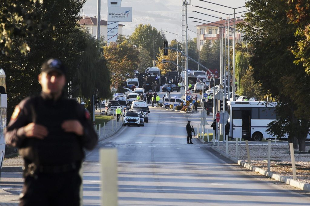 Nach Anschlag in Ankara: Türkei greift Ziele in Syrien und Irak an