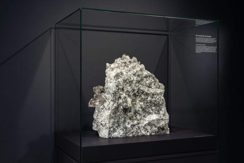 Naturhistorisches Museum erhält Grimsel-Kristall als Geschenk