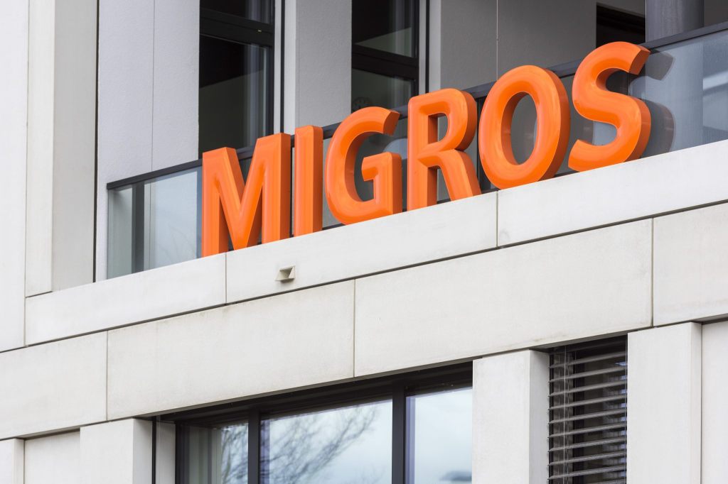 Migros-Mitarbeitende erhalten 2025 mehr Lohn
