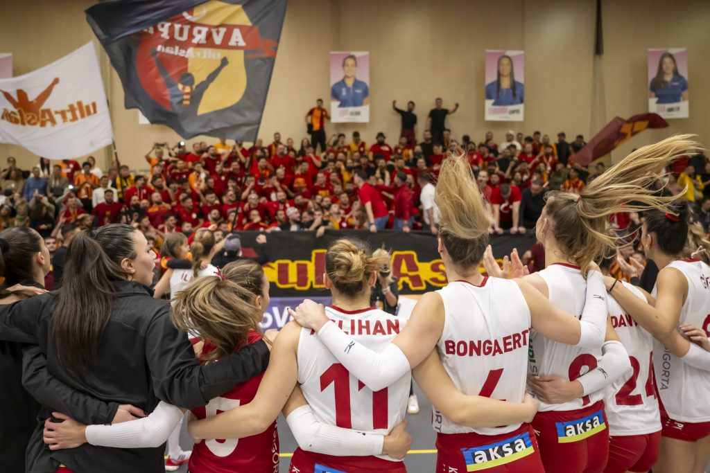 Galatasaray-Fans sorgen in Aesch für ein stimmungsvolles Volleyballfest