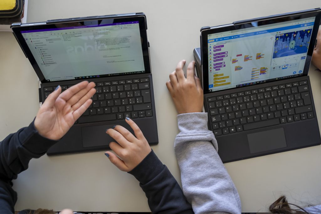 Filter blockiert Tausende Porno- und Gameaufrufe an Basler Schulen