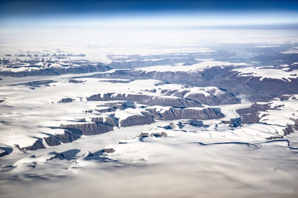 Grönlands Eis schmilzt jedes Jahr um fast 200 Kubikkilometer