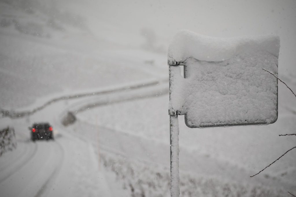 Schnee sorgt für Blechschaden auf den Schweizer Strassen