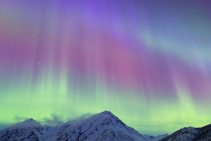 Forscher lokalisieren erstmals blaue Polarlichter