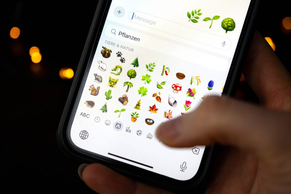 Toter Baum, Fingerabdruck und Randen: Bald erscheinen neue Emojis