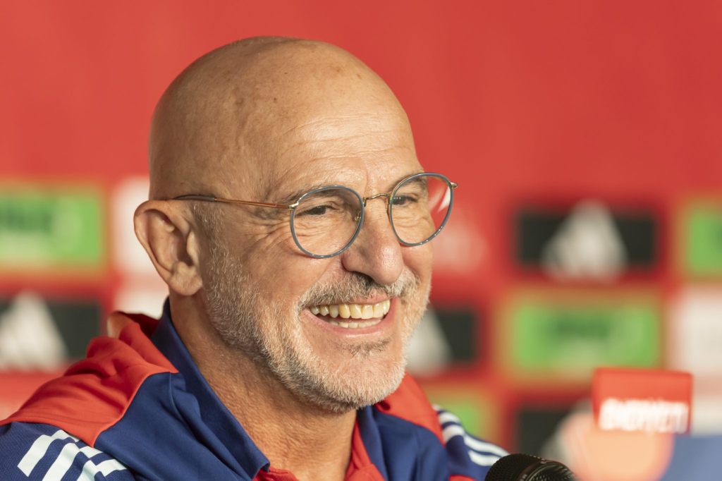 Luis de la Fuente bleibt bis 2028 Spaniens Nationaltrainer