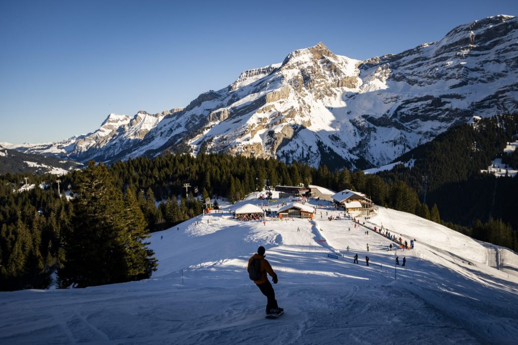 Guter Saisonstart dank Sonnen- und Schneeglück in Skigebieten
